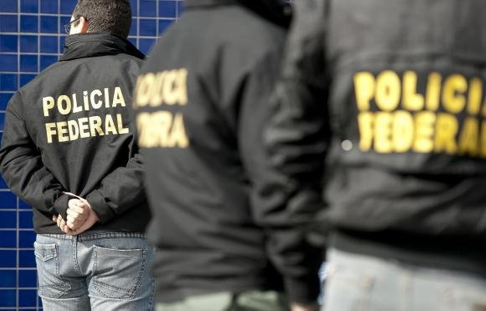 Ir para  <p>Uma quadrilha especializada no tr&aacute;fico internacional de drogas &eacute; alvo de opera&ccedil;&atilde;o da Pol&iacute;cia Federal (PF) na manh&atilde; desta sexta-feira nos estados de Goi&aacute;s, Mato...